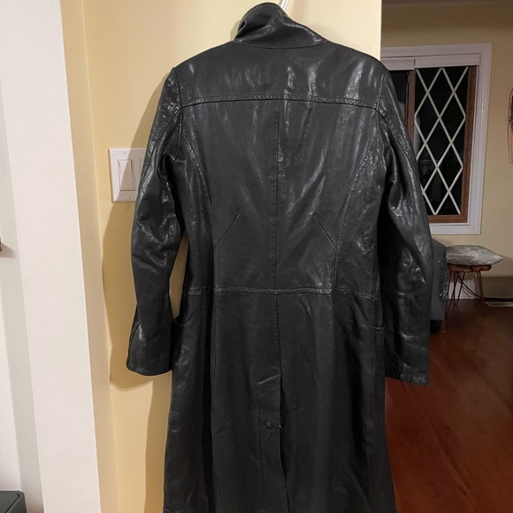 Danier Leather / Wool Trench Coat - Picture 7 of 8